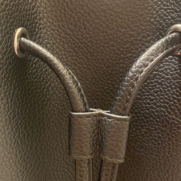 Calvin Klein Pebbled Leather bag - Picture 9 of 9